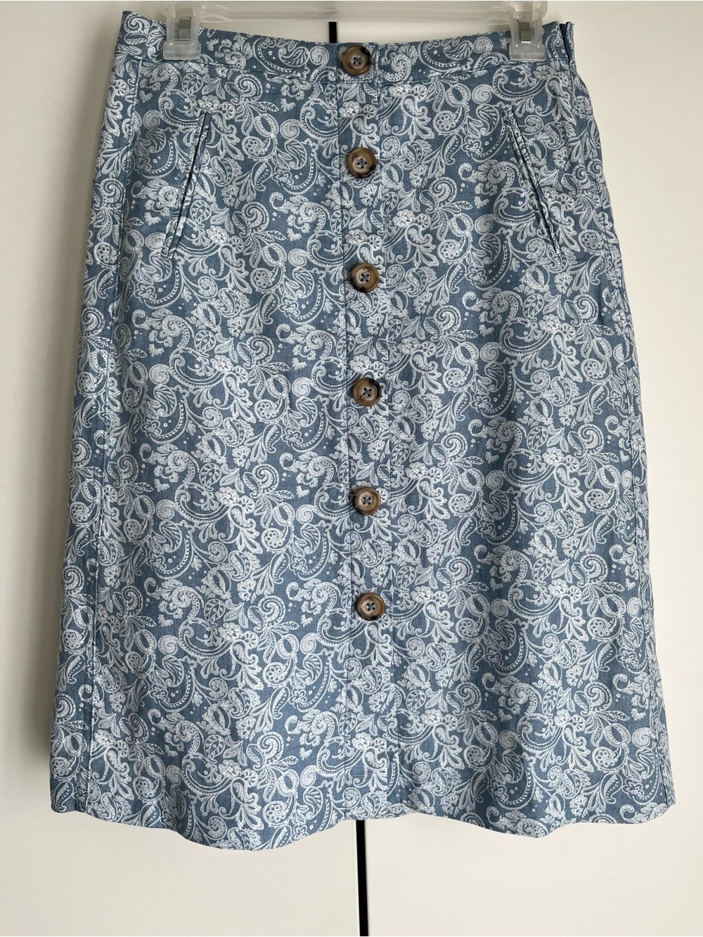 Simons Linen Blue & White Paisley Button-Front A-Line Skirt w pockets, size 2